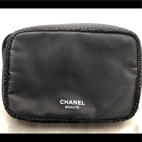 CHANEL Handbags - NWOT Chanel Makeup Case